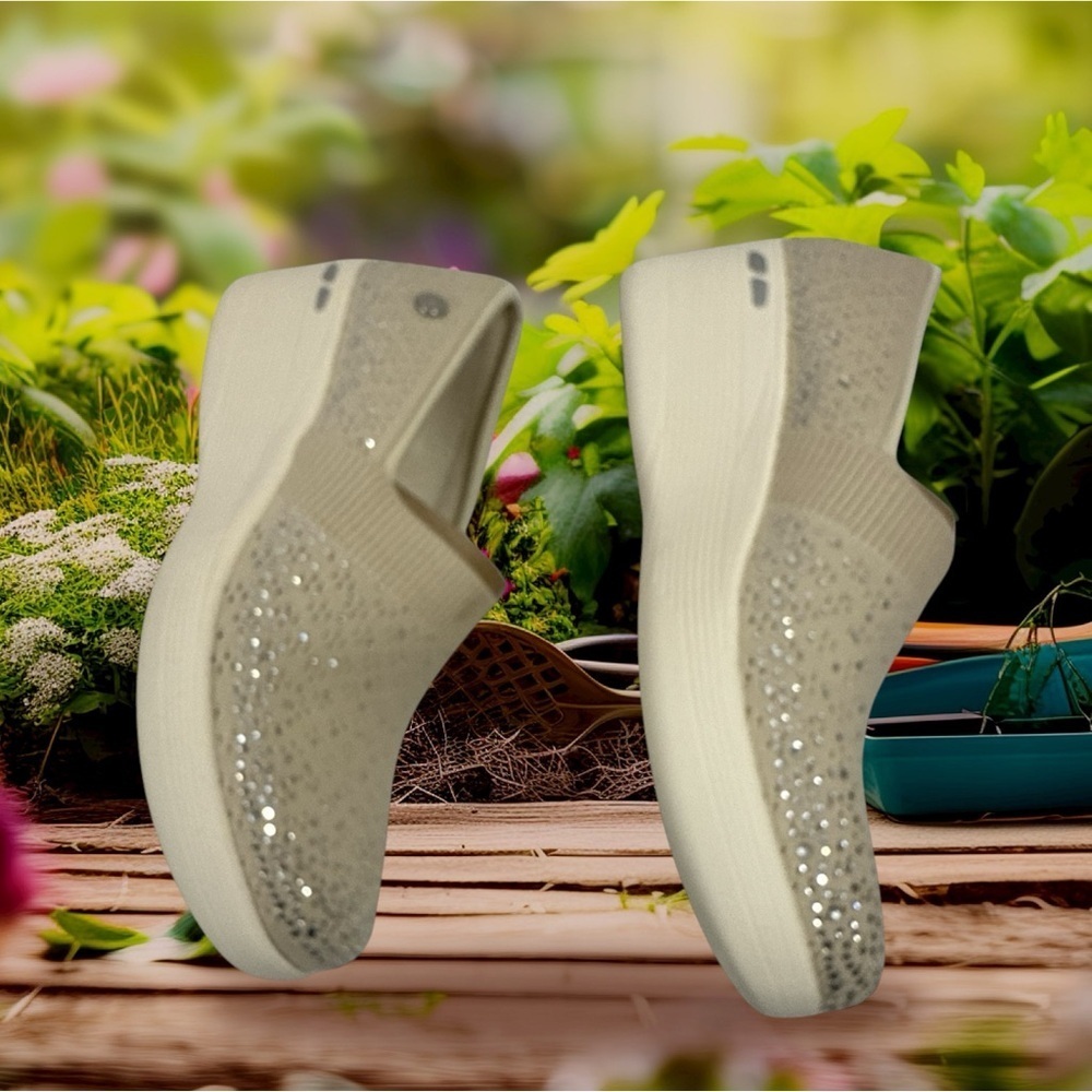 Skechers x Martha Stewart Reflections Pier-Lite Vegan Sparkle Slip On Women's 9